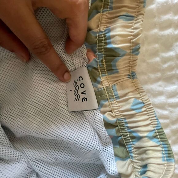 COVE Australia Men's Swimwear Surf trunks Beach Shorts Size L - Picture 8 of 8